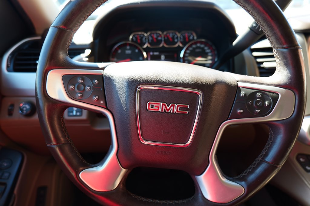 2016 GMC Yukon Image 18