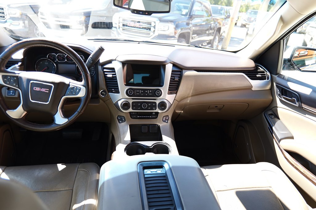 2016 GMC Yukon Image 44