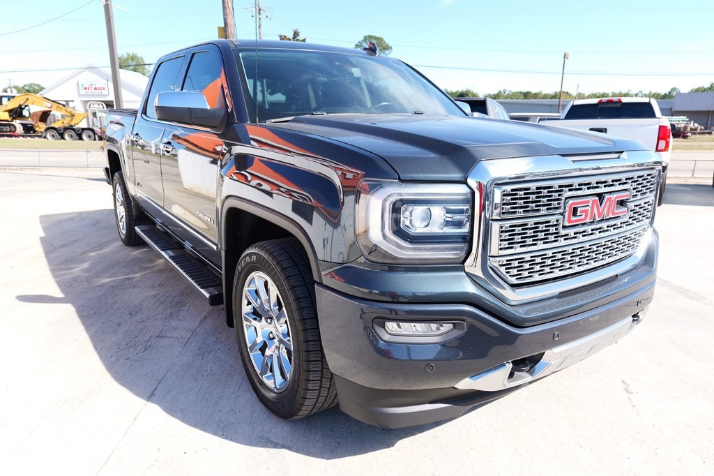 2017 GMC Sierra Image 3