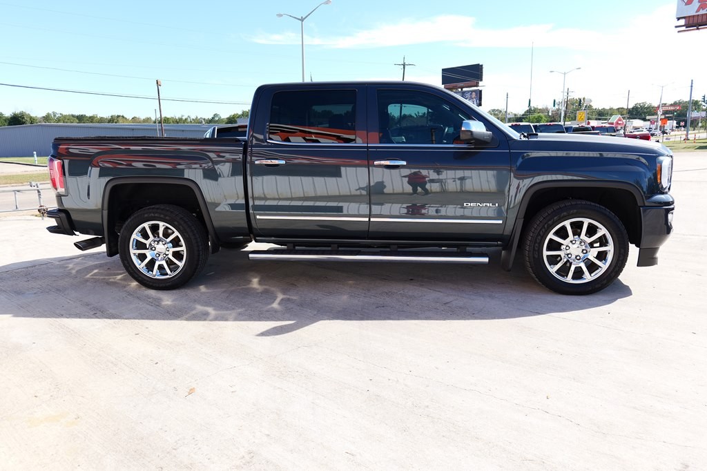 2017 GMC Sierra Image 4