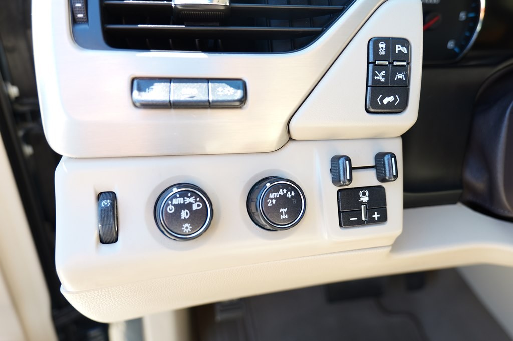 2019 GMC Yukon Image 16