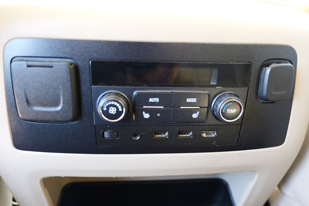 2019 GMC Yukon Image 38