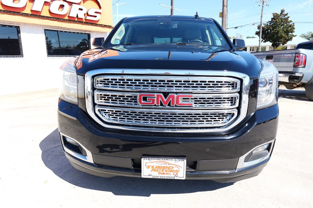 2017 GMC Yukon Image 2
