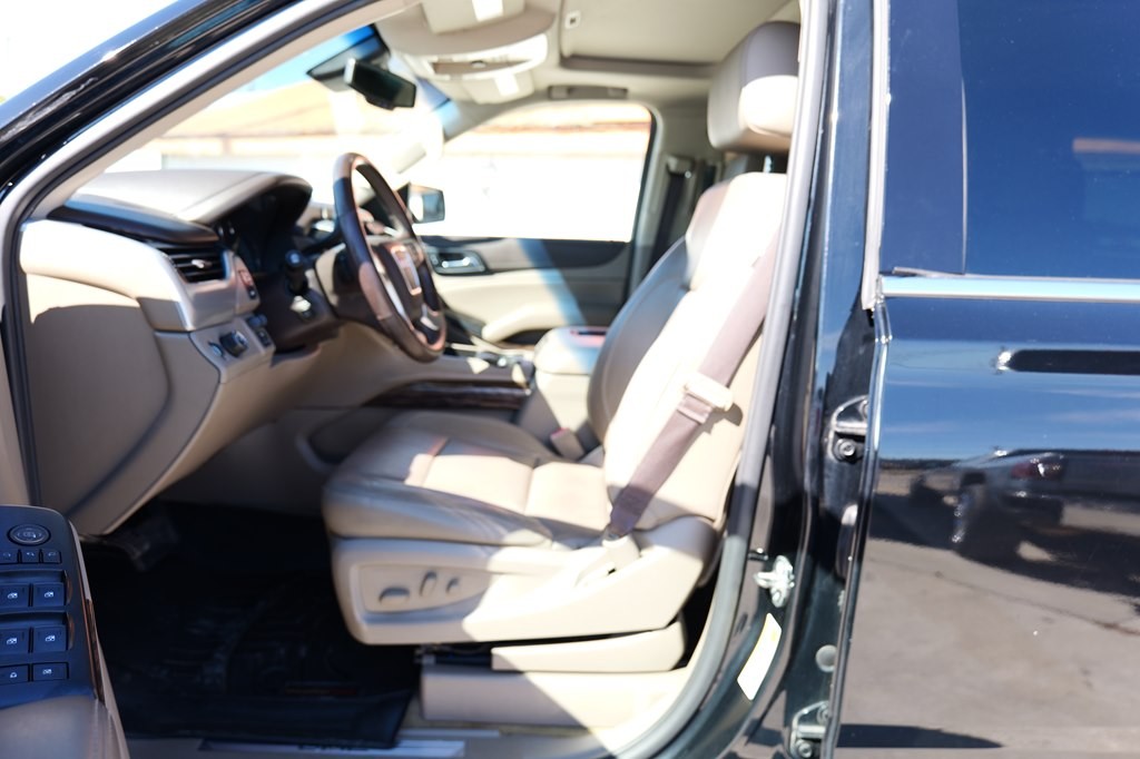 2017 GMC Yukon Image 10