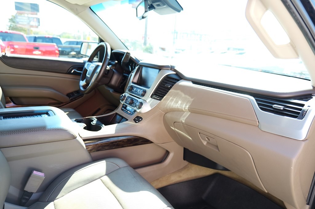 2017 GMC Yukon Image 47