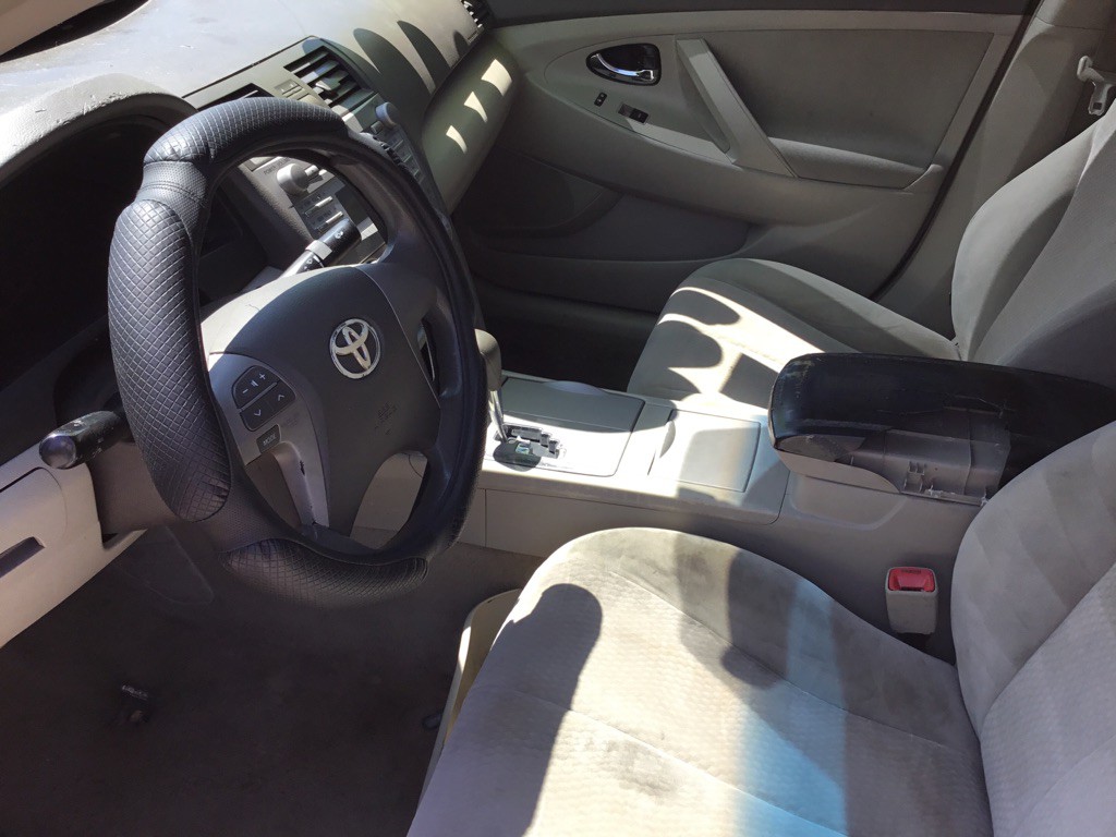 2011 Toyota Camry Image 10
