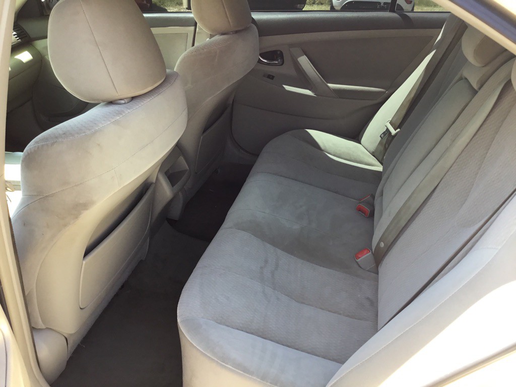 2011 Toyota Camry Image 11
