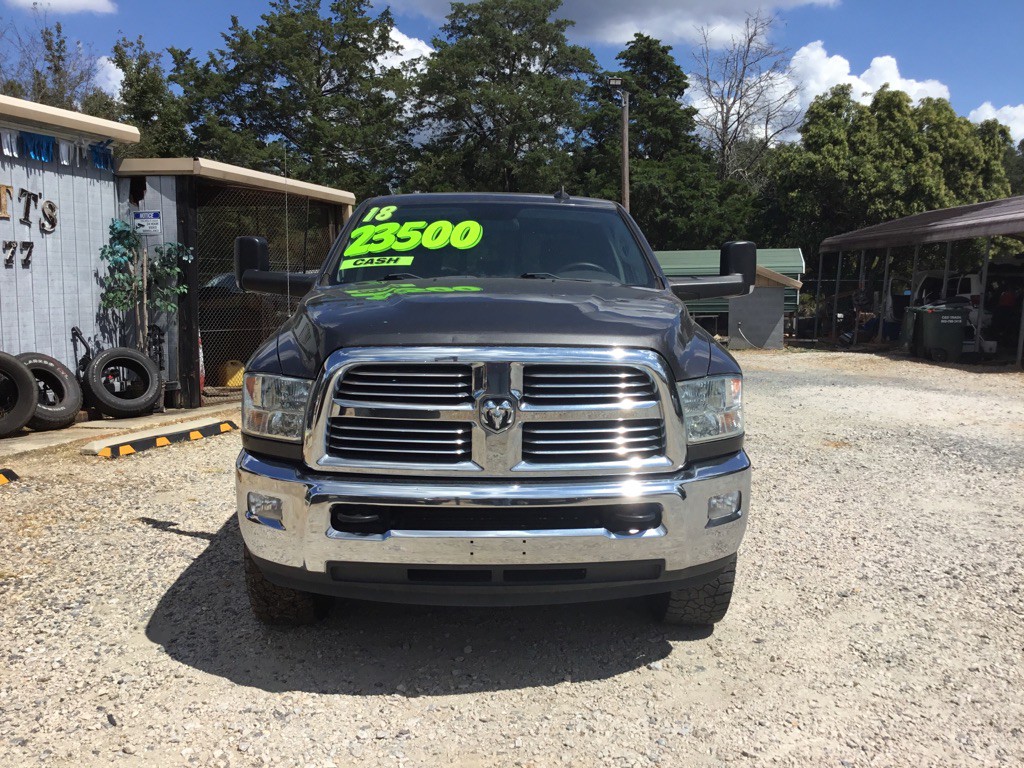 2018 RAM 2500 Image 2