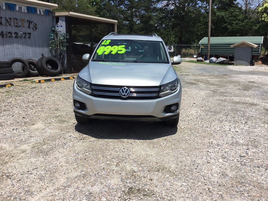 2013 Volkswagen Tiguan Image 2