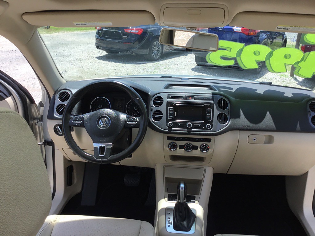 2013 Volkswagen Tiguan Image 12