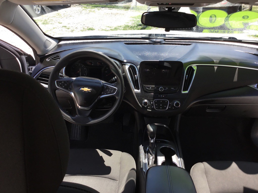 2021 Chevrolet Malibu Image 11