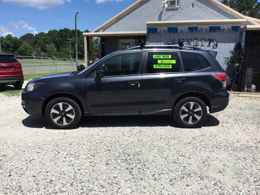 2017 Subaru Forester Image 5
