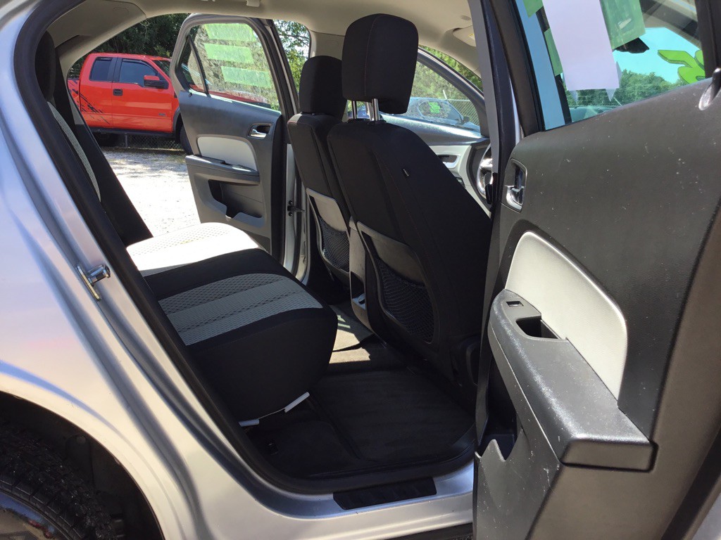 2011 Chevrolet Equinox Image 10