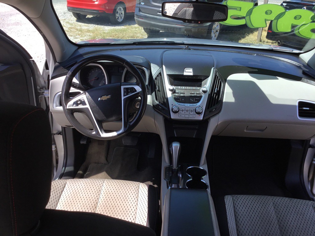 2011 Chevrolet Equinox Image 12