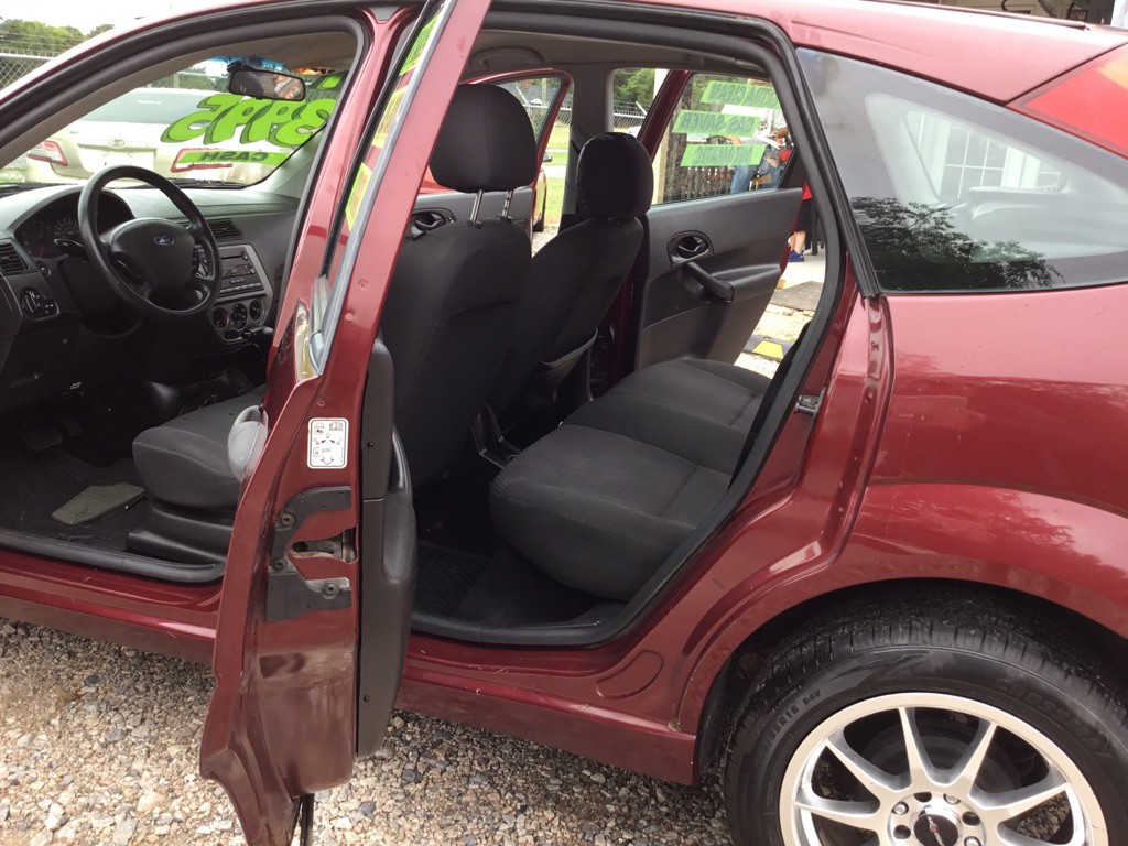 2007 Ford Focus Image 10