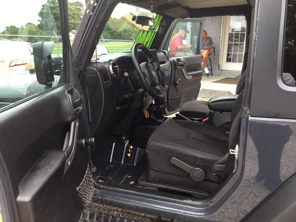 2016 Jeep Wrangler Image 10