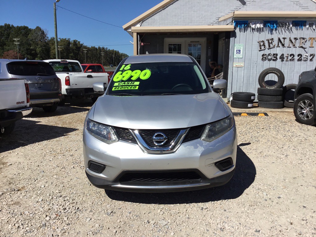 2016 Nissan Rogue Image 2