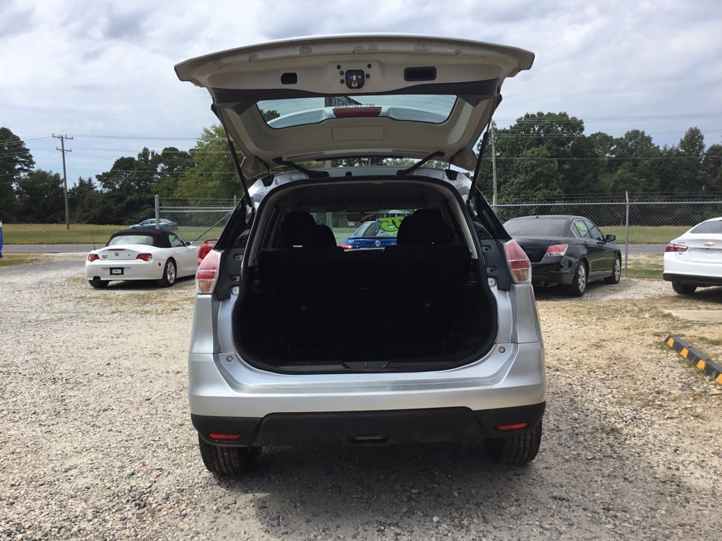 2016 Nissan Rogue Image 9