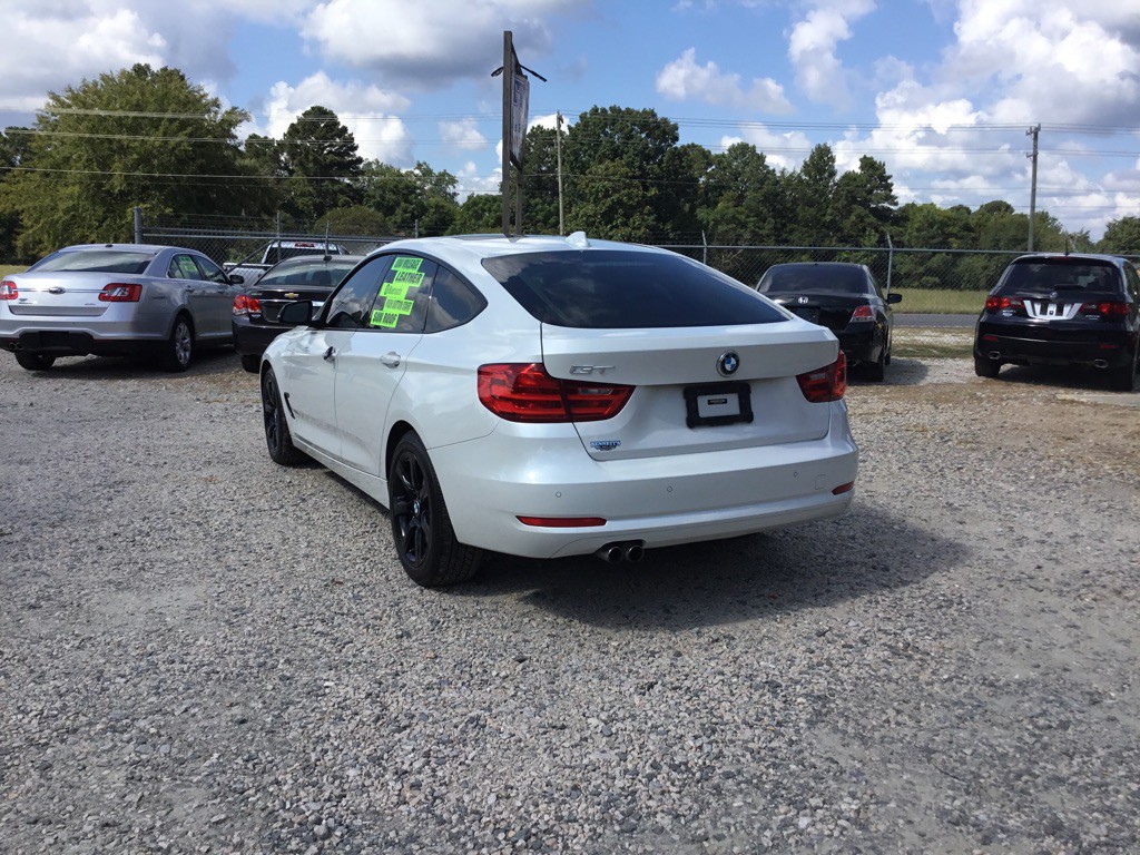 2015 BMW 3 Series Image 6