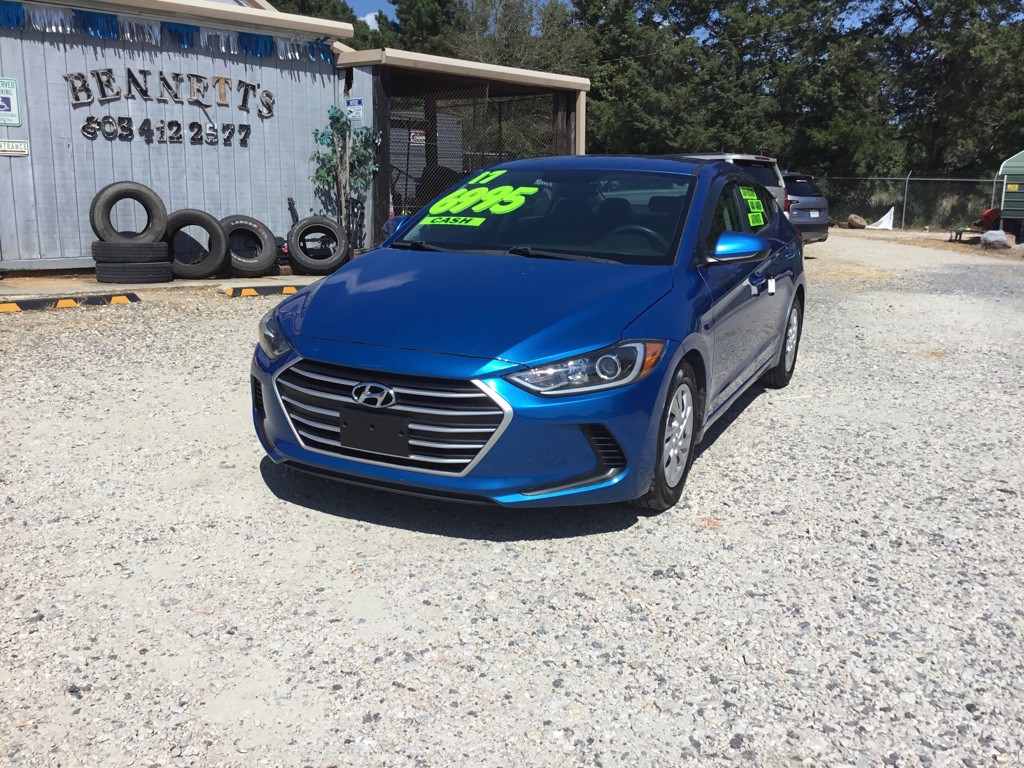 2017 Hyundai Elantra Image 1