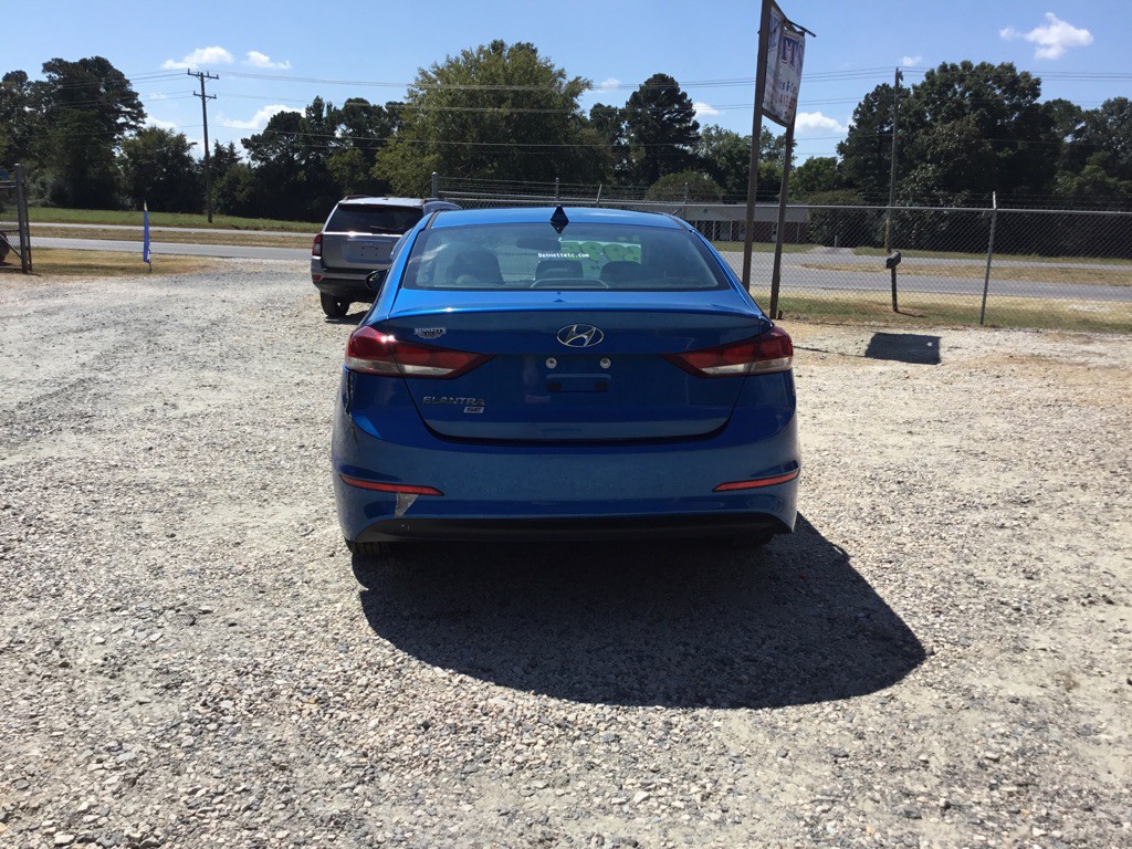 2017 Hyundai Elantra Image 7