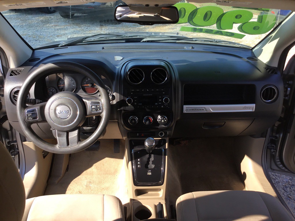 2016 Jeep Compass Image 12