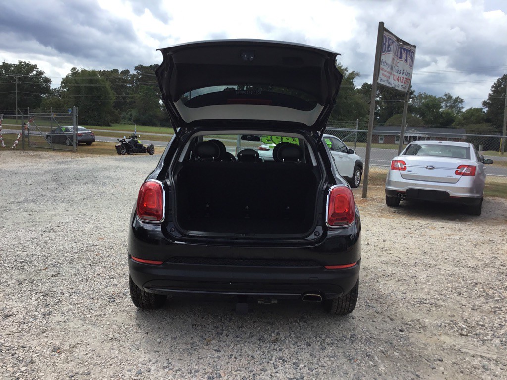 2016 FIAT 500 Image 9