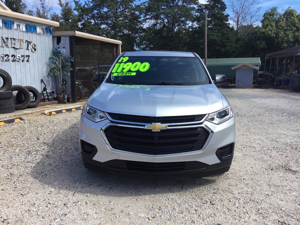 2019 Chevrolet Traverse Image 2
