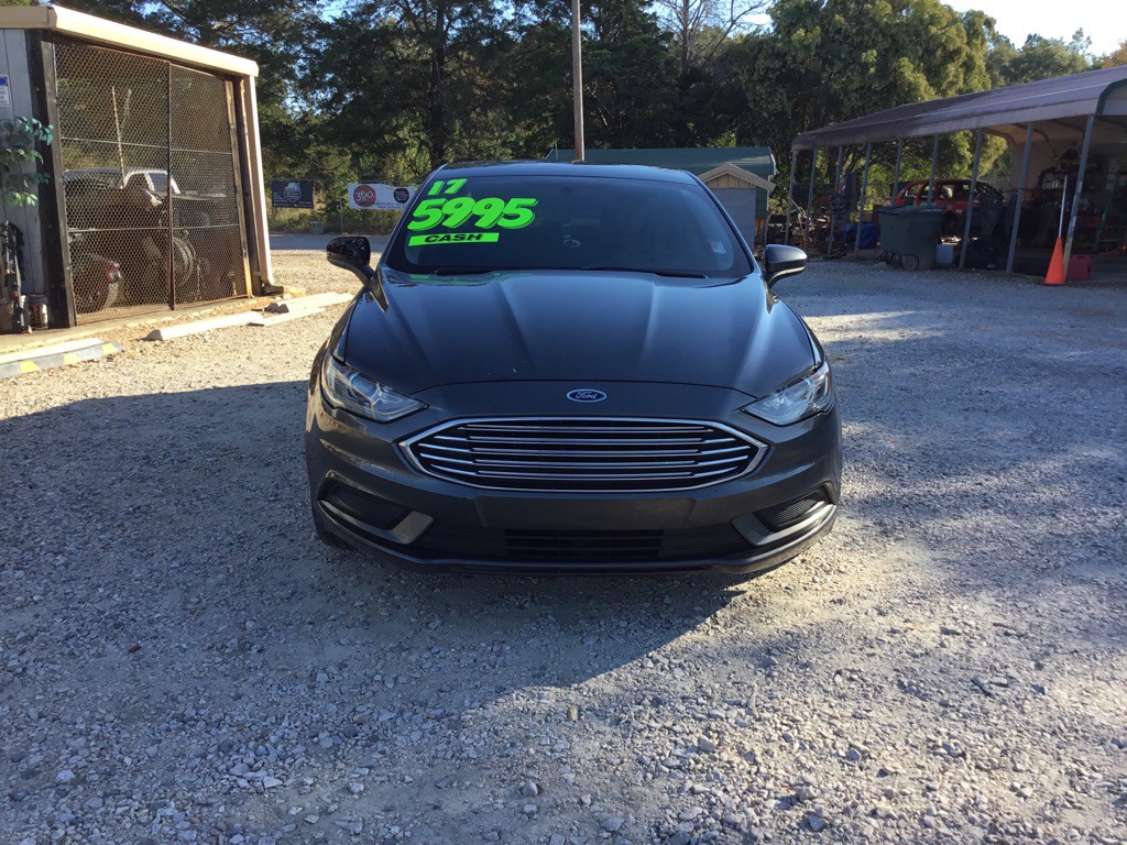 2017 Ford Fusion Image 2