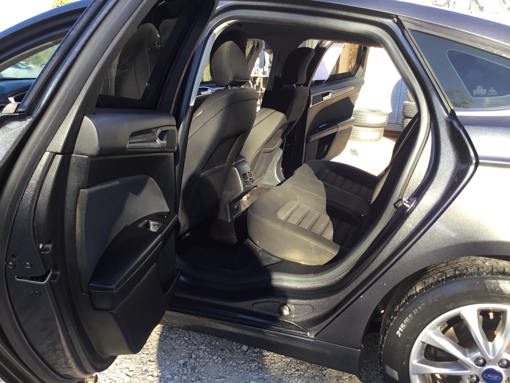 2017 Ford Fusion Image 9