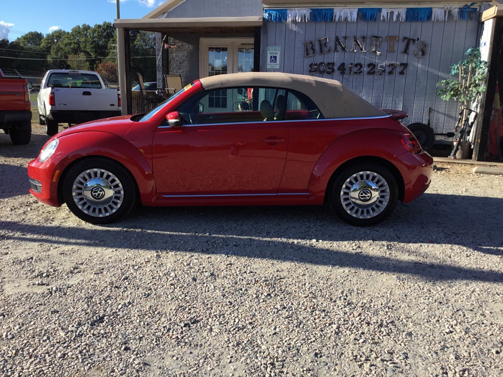 2014 Volkswagen Beetle Image 5