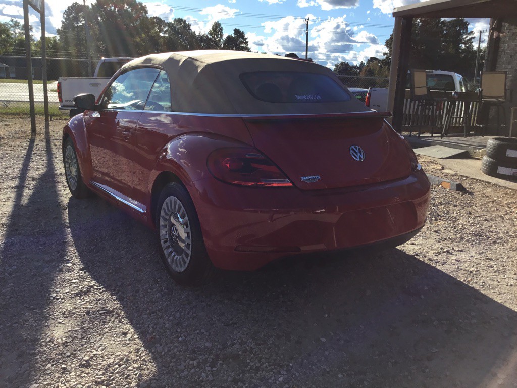 2014 Volkswagen Beetle Image 6