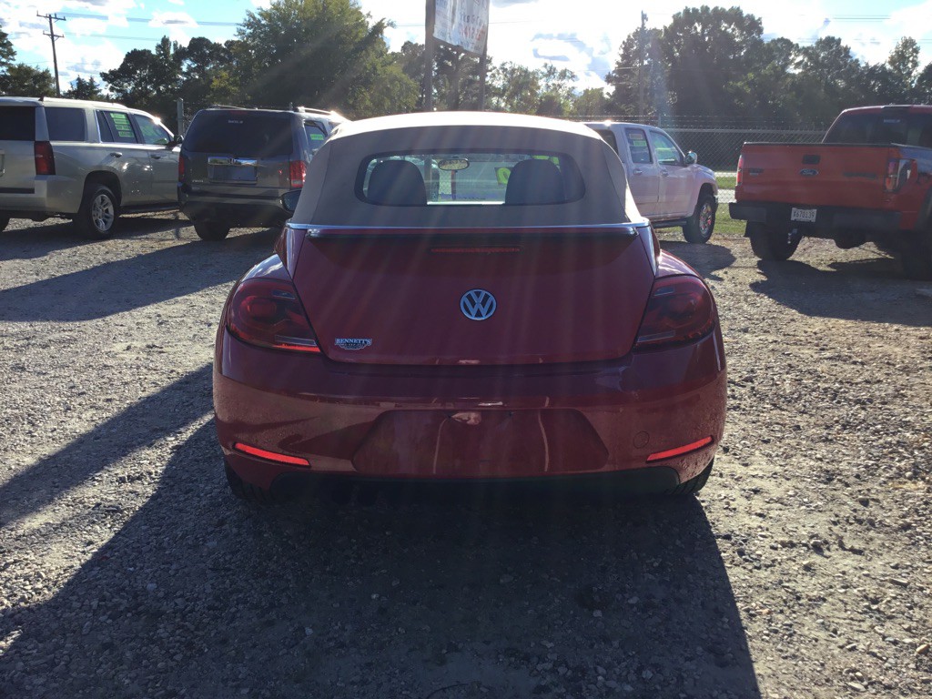 2014 Volkswagen Beetle Image 7