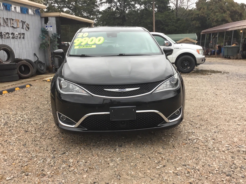 2020 Chrysler Pacifica Image 2