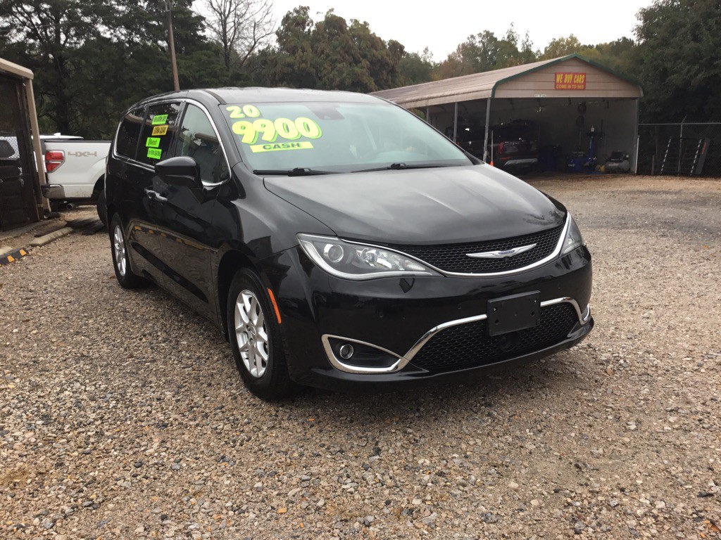 2020 Chrysler Pacifica Image 3