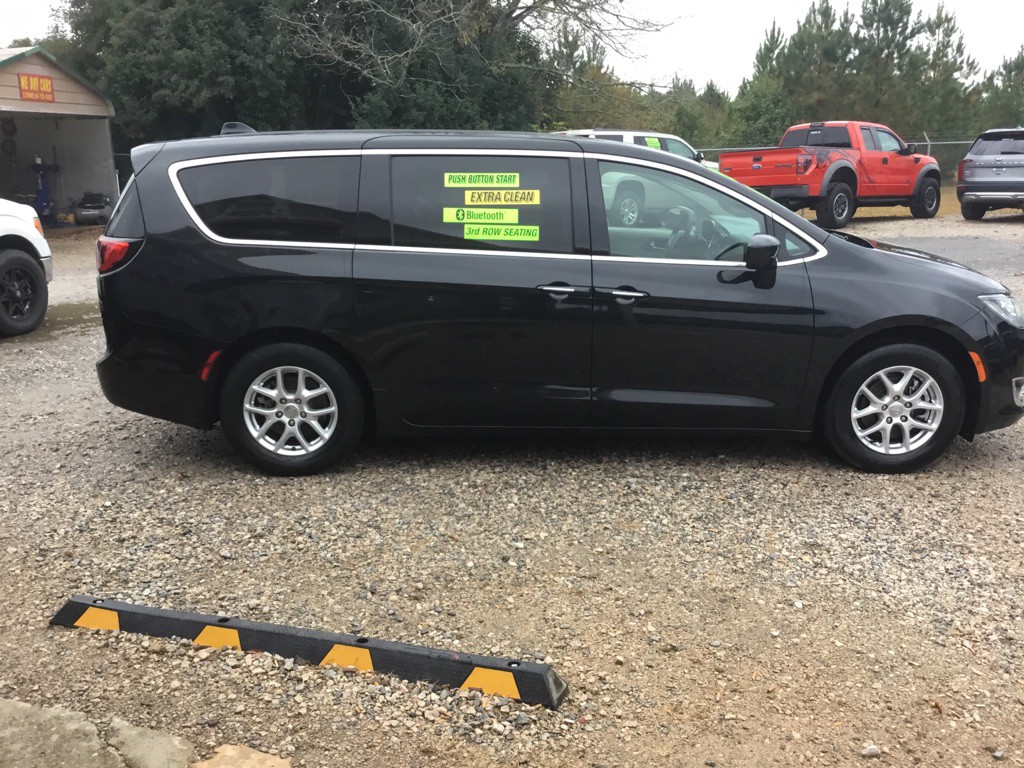 2020 Chrysler Pacifica Image 4