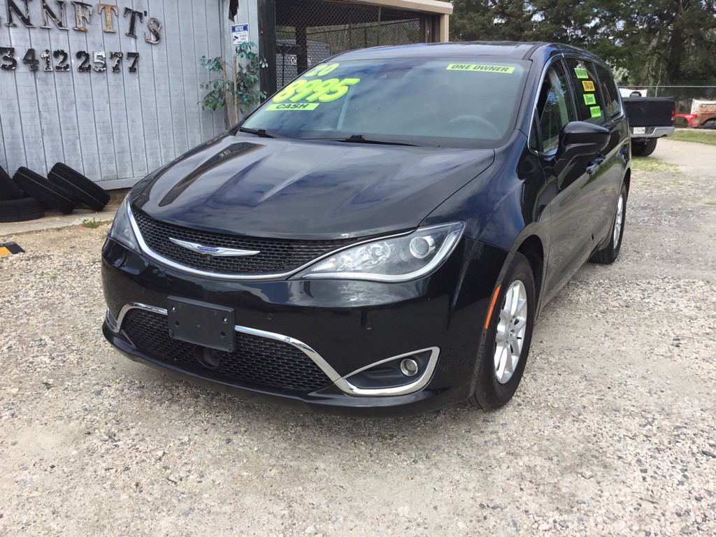 2020 Chrysler Pacifica Image 1