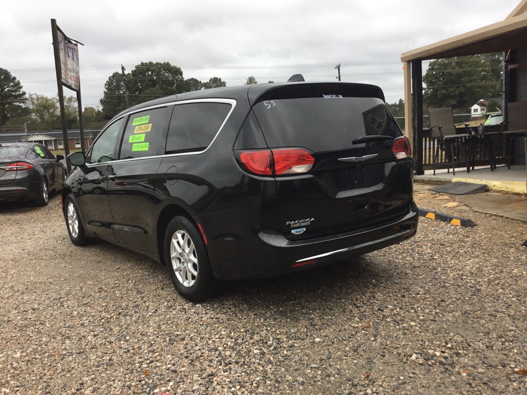 2020 Chrysler Pacifica Image 6