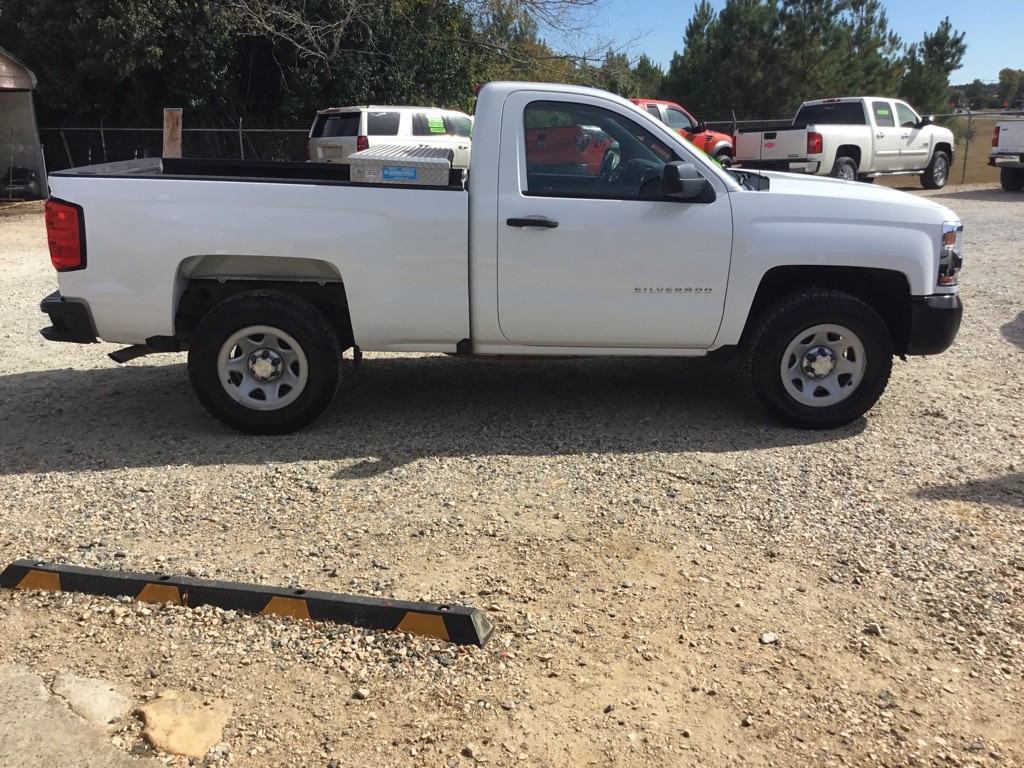 2017 Chevrolet Silverado 1500 Image 4