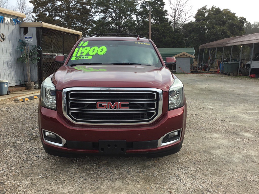 2016 GMC Yukon Image 2