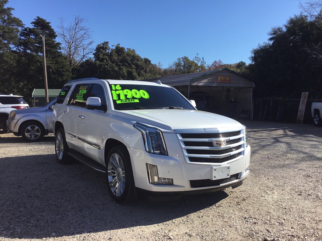 2016 Cadillac Escalade Image 3