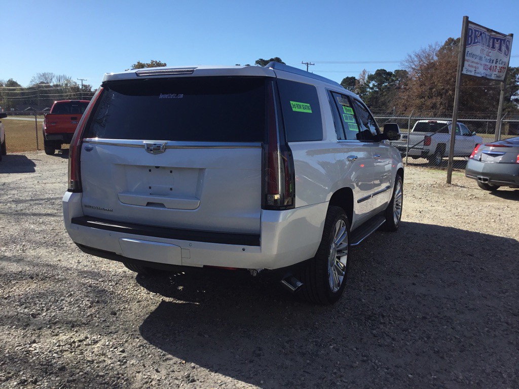 2016 Cadillac Escalade Image 8