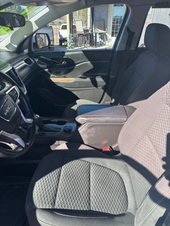 2017 GMC Acadia Image 10