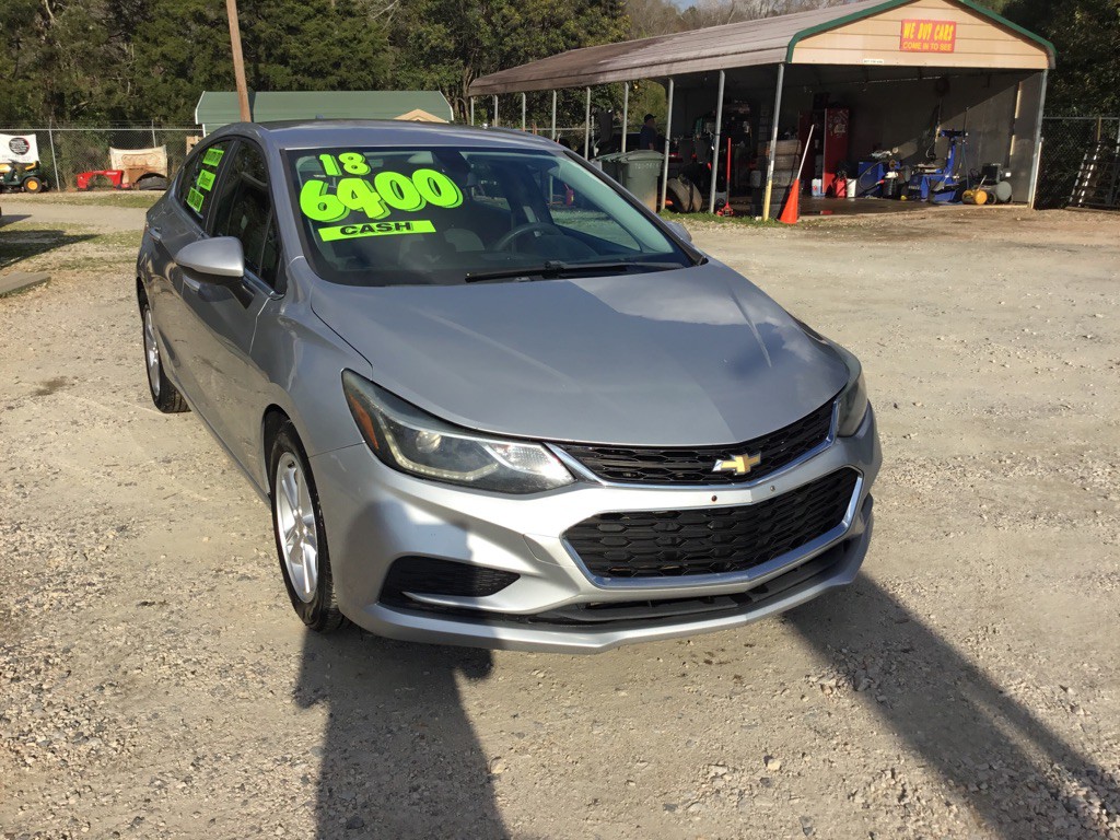 2018 Chevrolet Cruze Image 3
