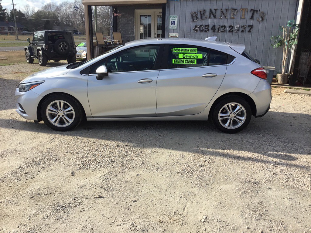 2018 Chevrolet Cruze Image 5