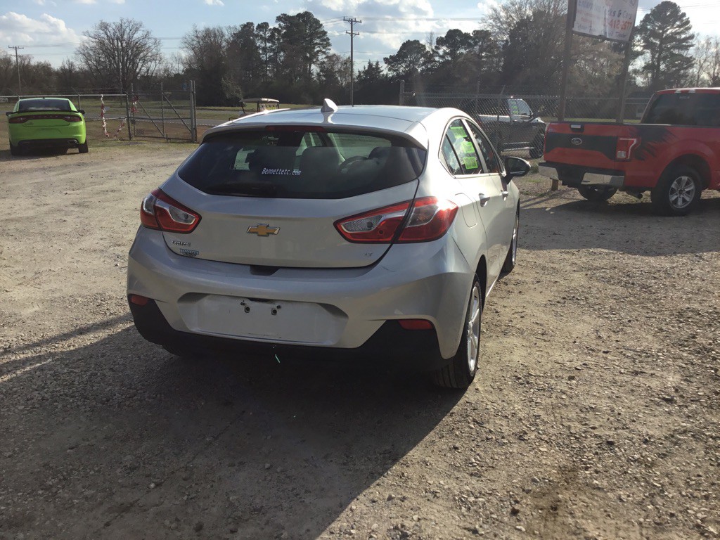 2018 Chevrolet Cruze Image 8
