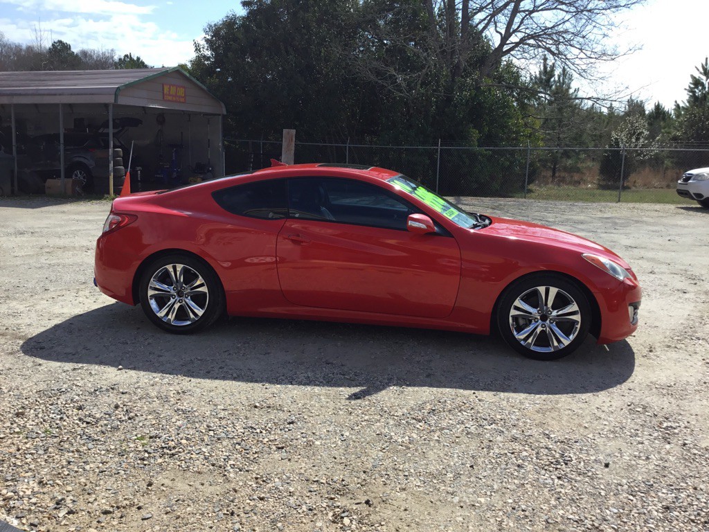 2010 Hyundai Genesis Image 4