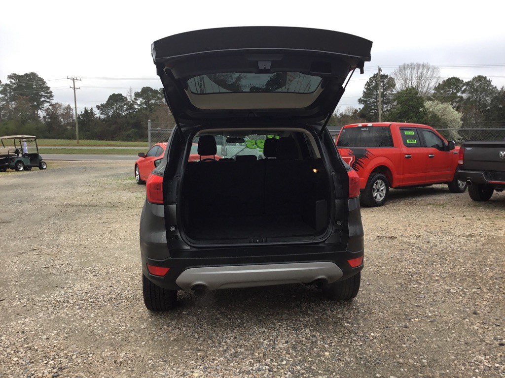 2019 Ford Escape Image 9