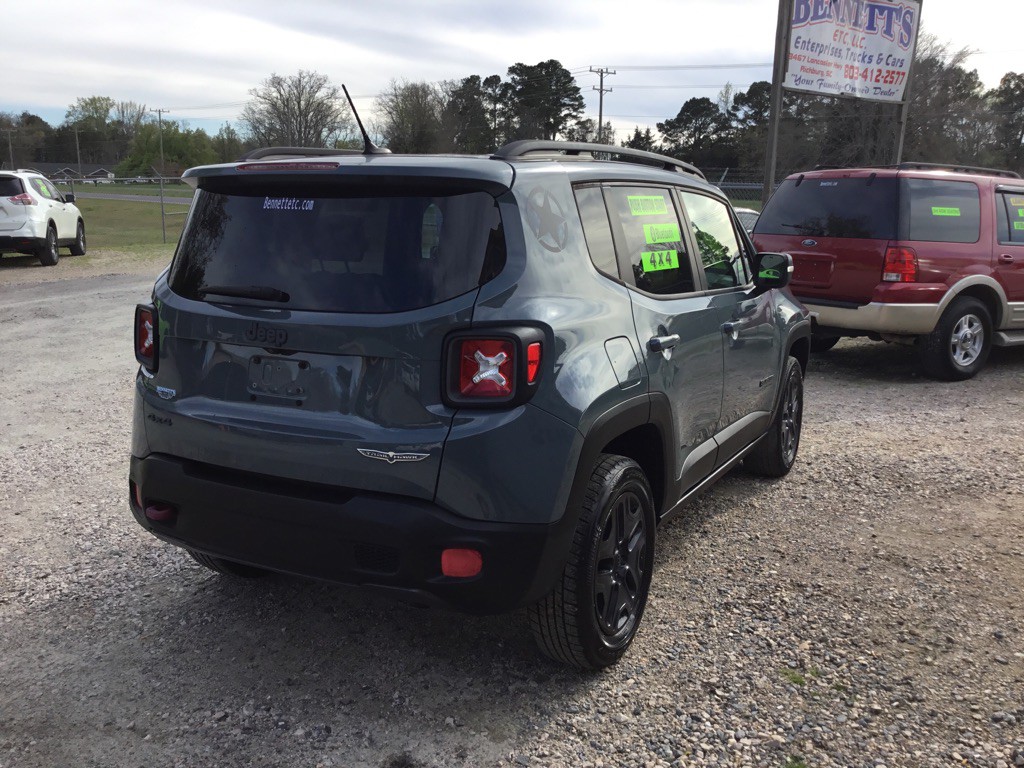 2017 Jeep Renegade Image 8