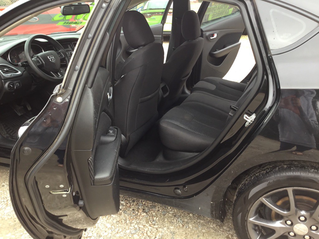 2016 Dodge Dart Image 9